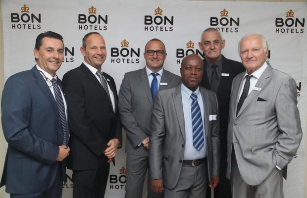 bon-hotel-people-tnd